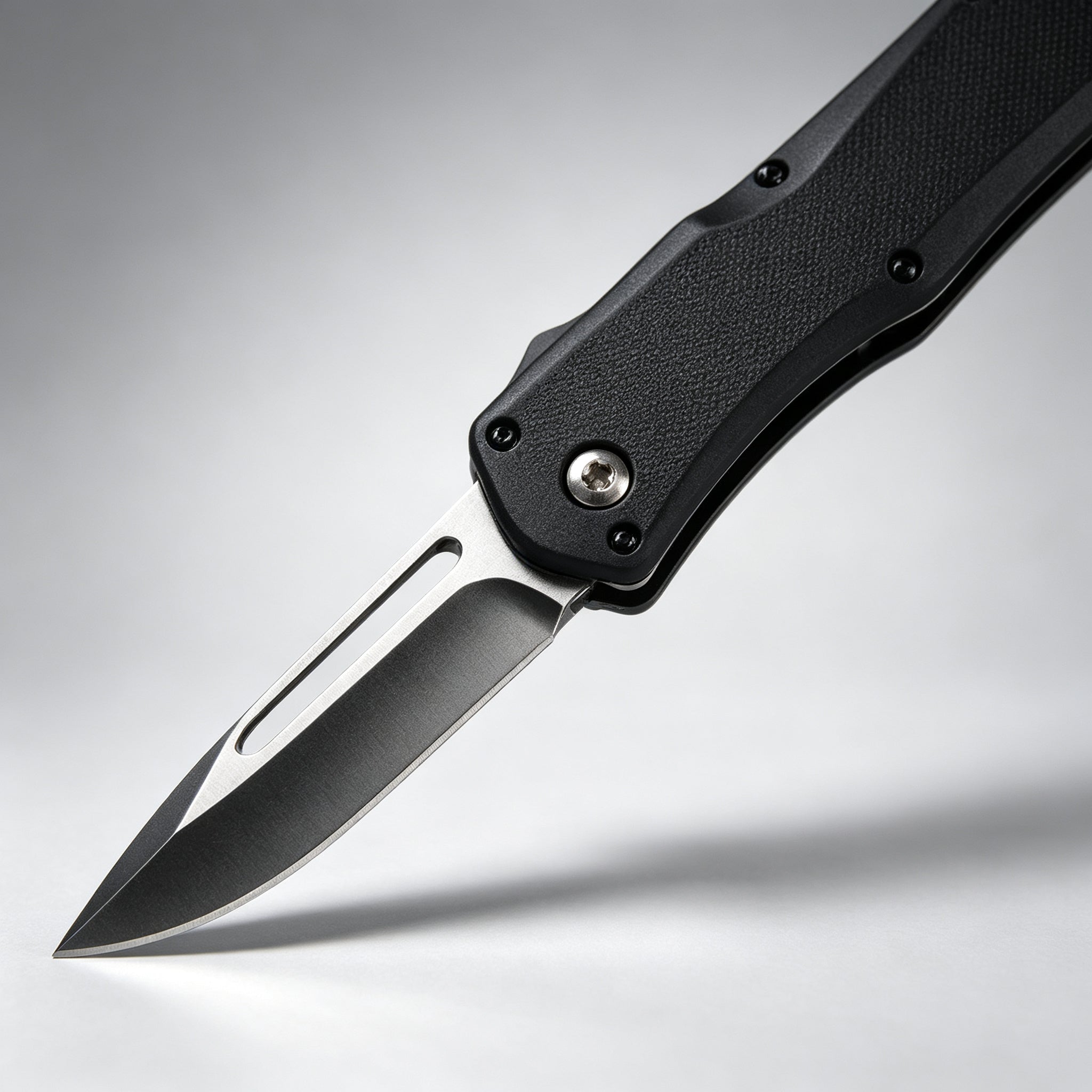 F203 Folding Knife – 221mm · 162g — view 3