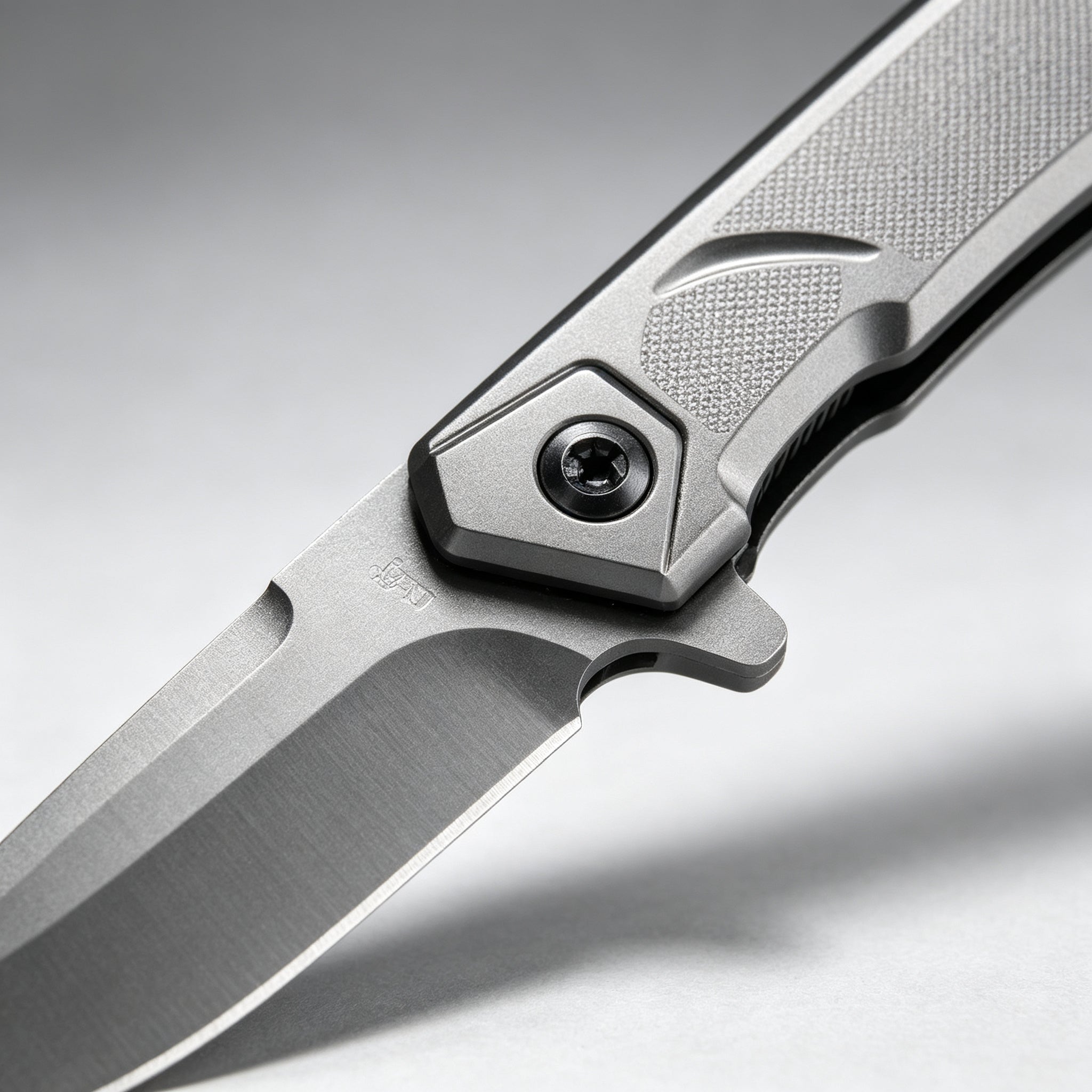 F176 Folding Knife – 202mm · 205g — view 3