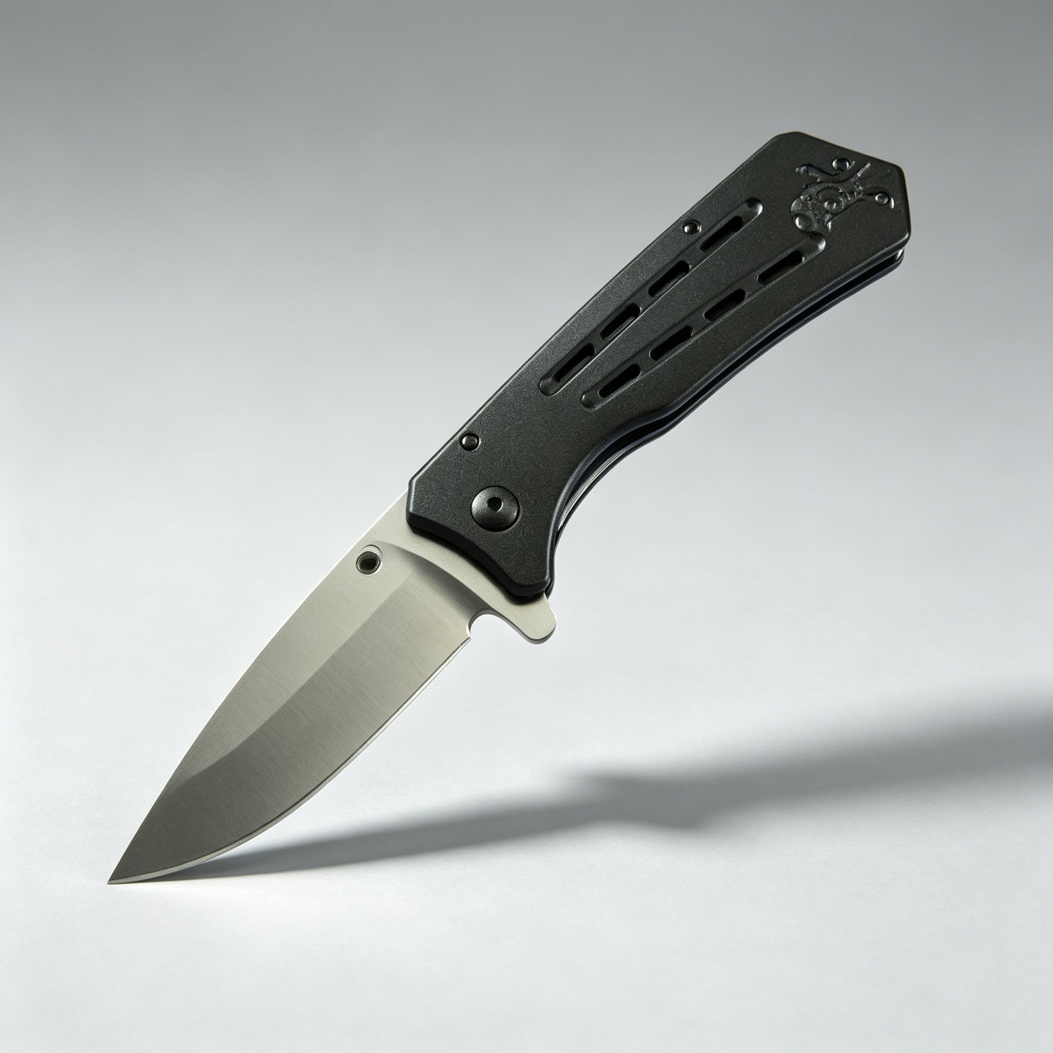F62 Folding Knife – 216mm · 225g — view 2