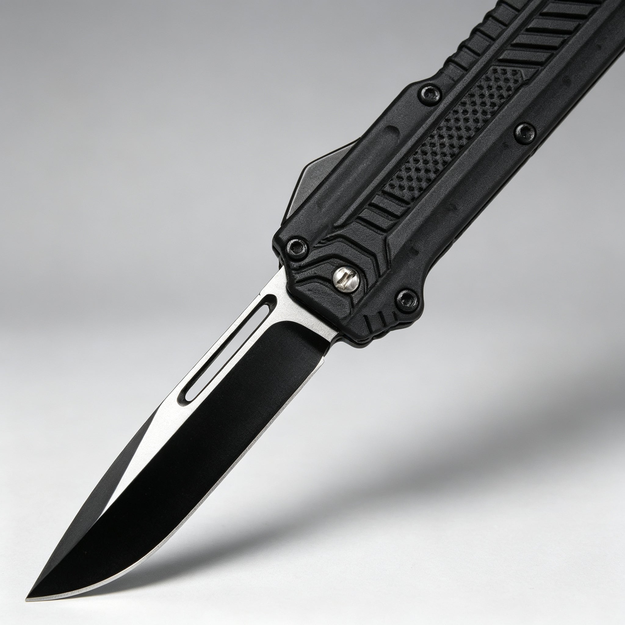 F179.D Folding Knife Large – 220mm · 220g — view 3