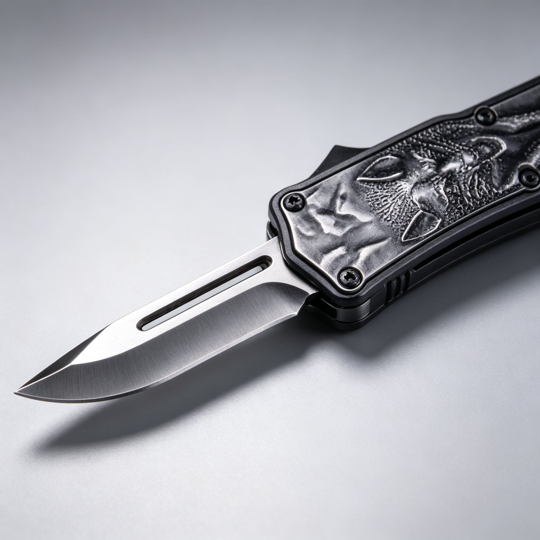 F157 Folding Knife Double-Edge Serrated – 170mm · 205g — view 3