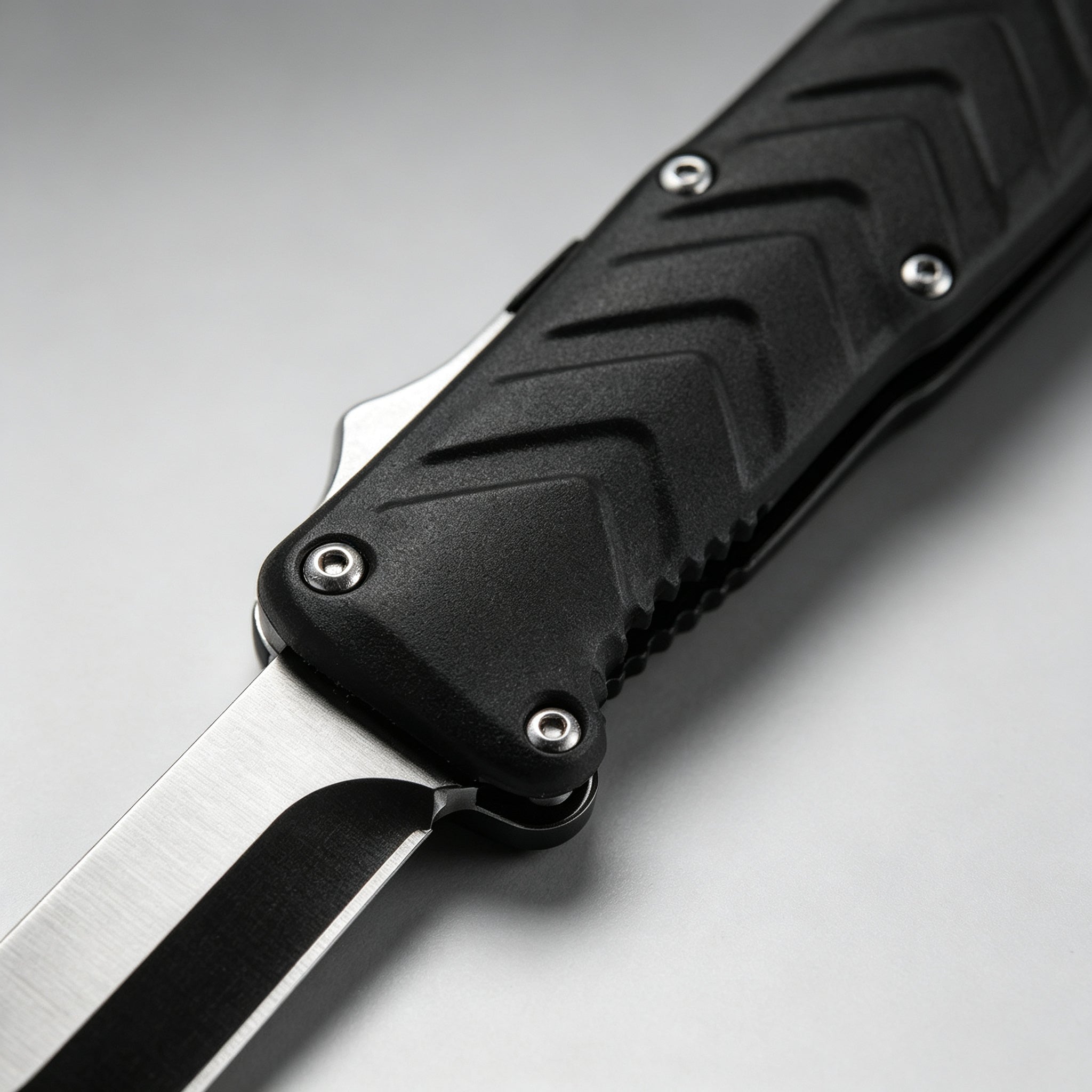F128-1 Folding Knife – 225mm · 291g — view 3