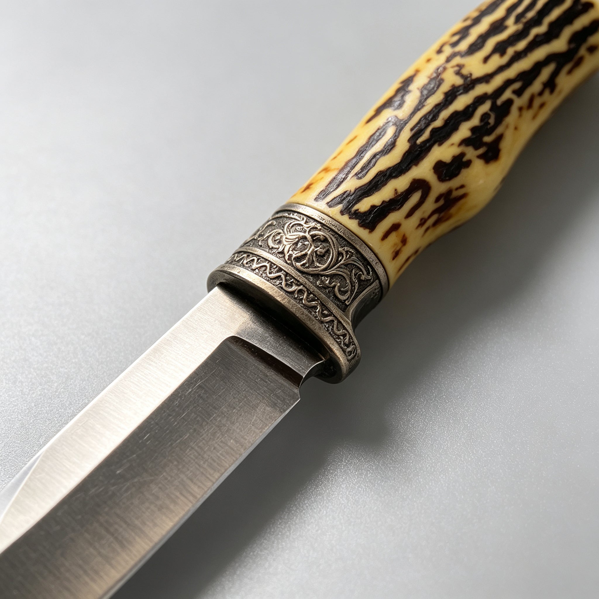 G56 Fixed Blade Outdoor Knife - 3R13 Stainless Steel 300mm — view 3